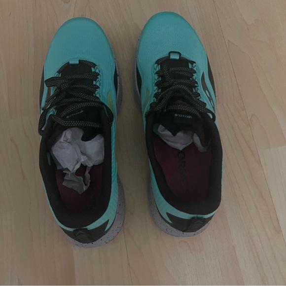 Saucony  Xodus Ultra Sneakers women size 10.5 - Picture 3 of 4